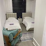 Park View Central Apartment
